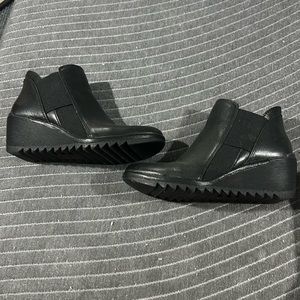 Women’s Comfortiva Wedge Bootie